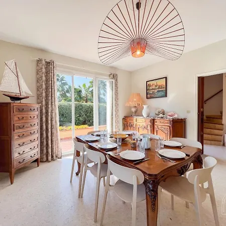 Charmante Maison Provençale Proche De La Casa de Férias Sanary-sur-Mer